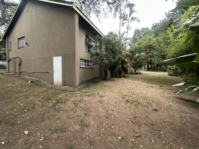 3 Bedroom family home on big stand in West Acres Ext 7 Nelspruit - Photo 5