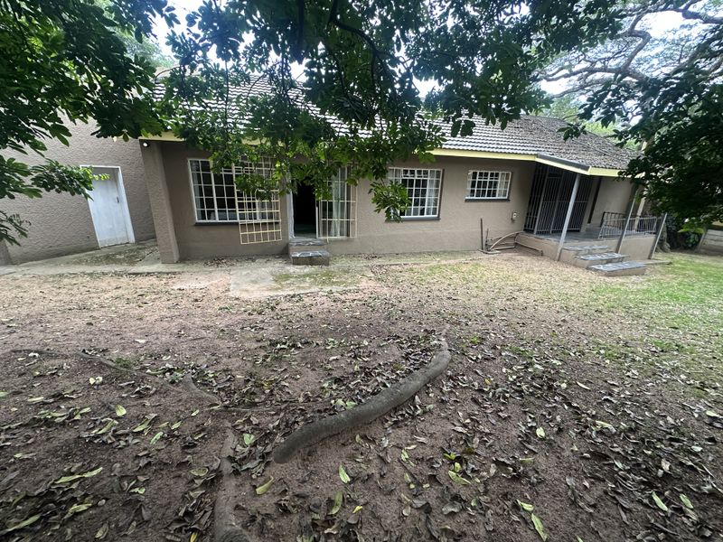 3 Bedroom family home on big stand in West Acres Ext 7 Nelspruit - Photo 10