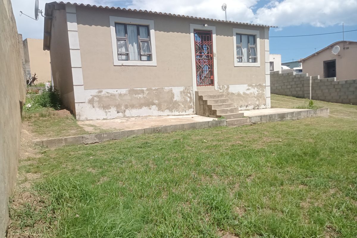 A Home With A Lot Of Potential In A Quiet Area - Photo 3