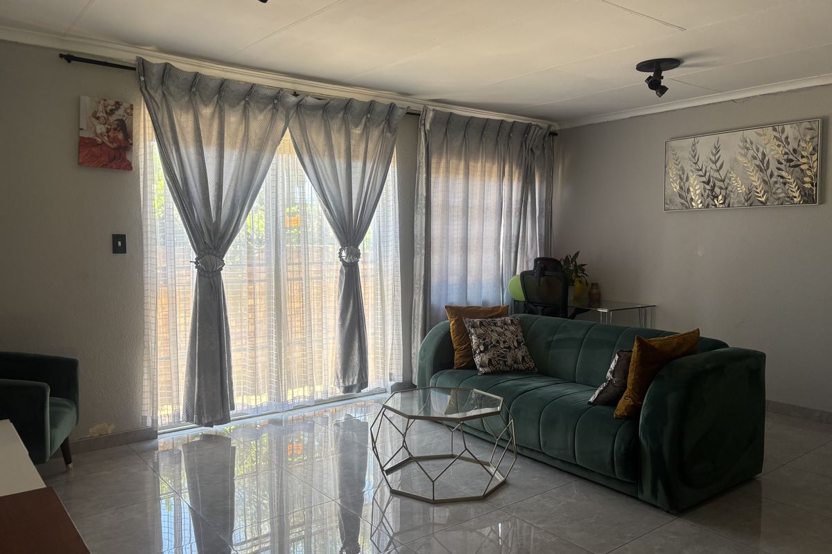 Opportunity knocks - Photo 5