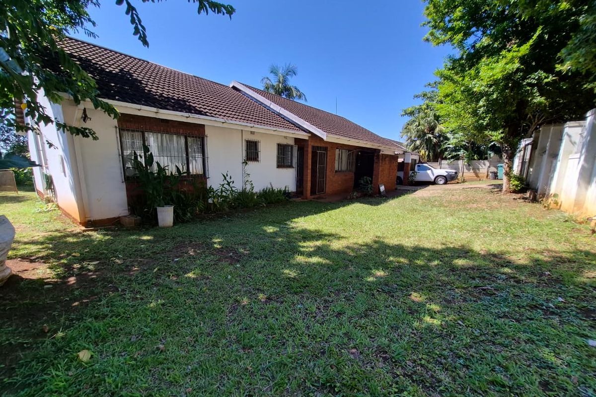 3 bedroom house - Photo 3