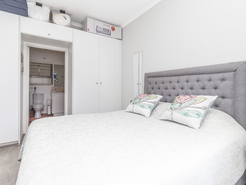 The Ideal Lock-Up-and-Go for First-Timers & Investors! - Photo 10