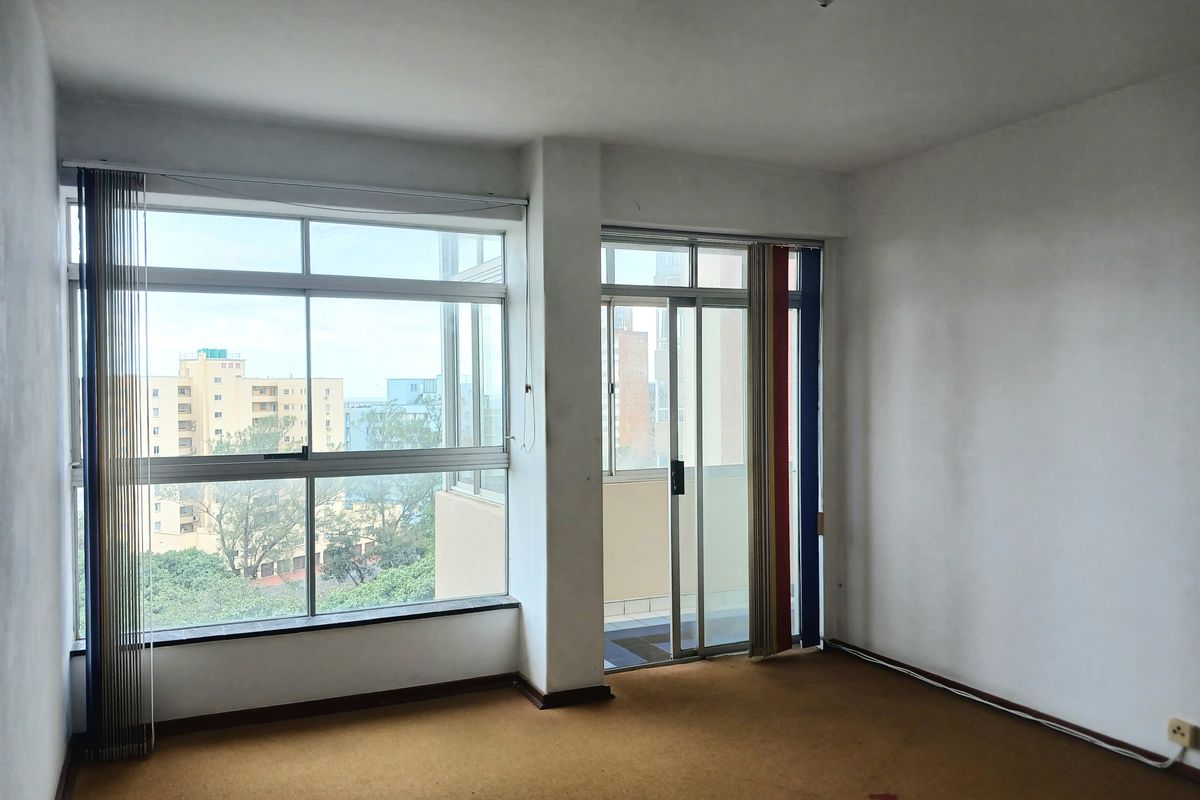 2 BED APARTMENT - ENCLOSED PORCH  - LOCKUP GARAGE - GREAT VIEWS - NORTH BEACH - Photo 4