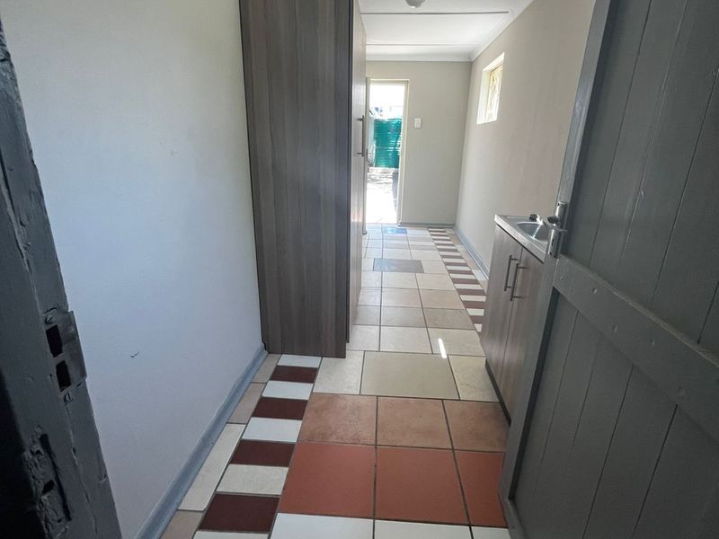Room to Let in Top Town - Photo 7