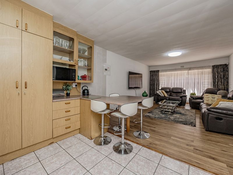 Great Investment Property - Photo 2