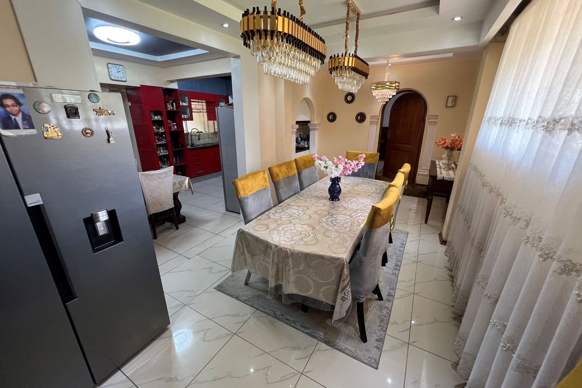 Spacious 6-bedroom home for sale in Irene Park, Klerksdorp—perfect for family living! - Photo 4