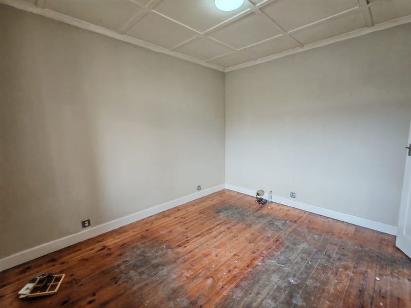 Excellent Investment or Dual Living Opportunity! Two houses on one erf! - Photo 6