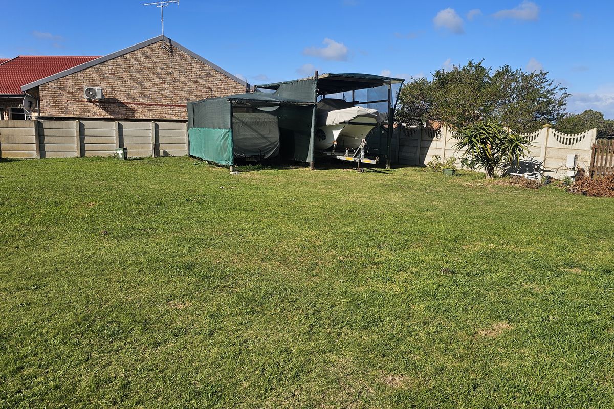 CALLING ALL OWNER-BUILDERS & DEVELOPERS – THIS ONE’S A BEAUTY! - Photo 3