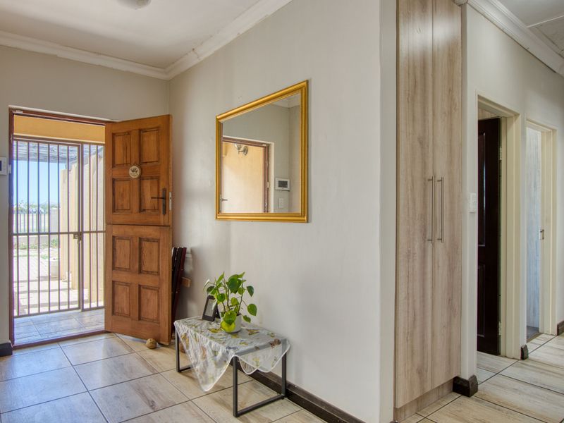 Move-In Ready 3-Bedroom Gem with Indoor Braai & Solar Power - Photo 5