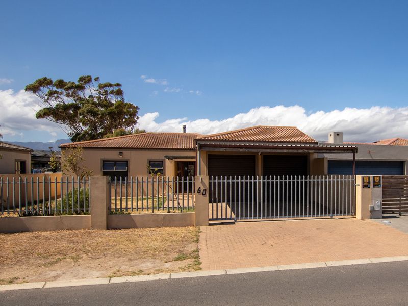 Move-In Ready 3-Bedroom Gem with Indoor Braai & Solar Power - Photo 4