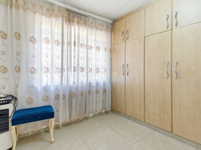 New on the Market – 3 Bedroom Sectional Title Opportunity - Photo 8