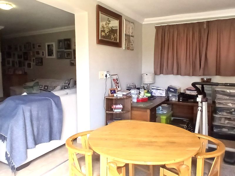 Modern ground townhouse 2 bedroom for sale in Van Dyk Park - Photo 5