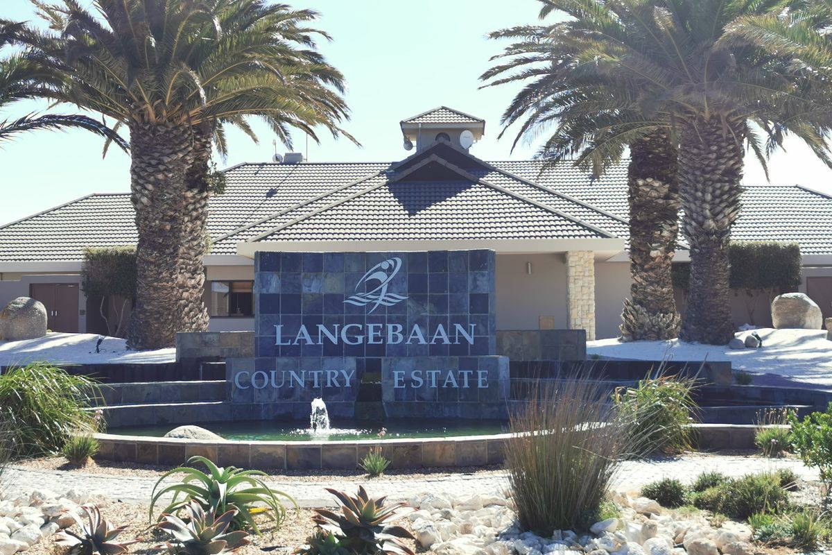 Secure Estate Living with Coastal Appeal - Photo 5