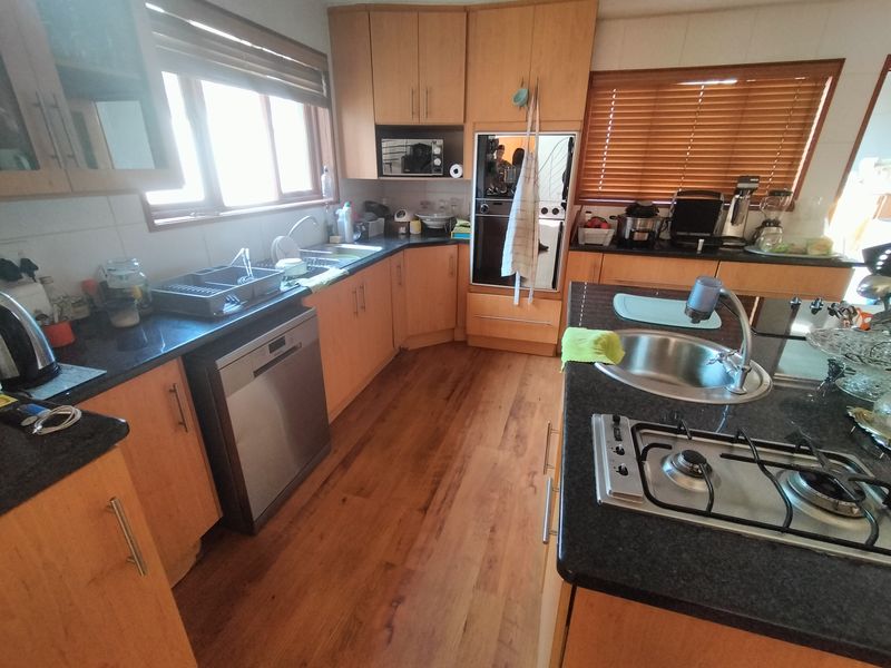 Modern living at its finest in the backdrop of the majestic Magalies in Pretoria North - Photo 6