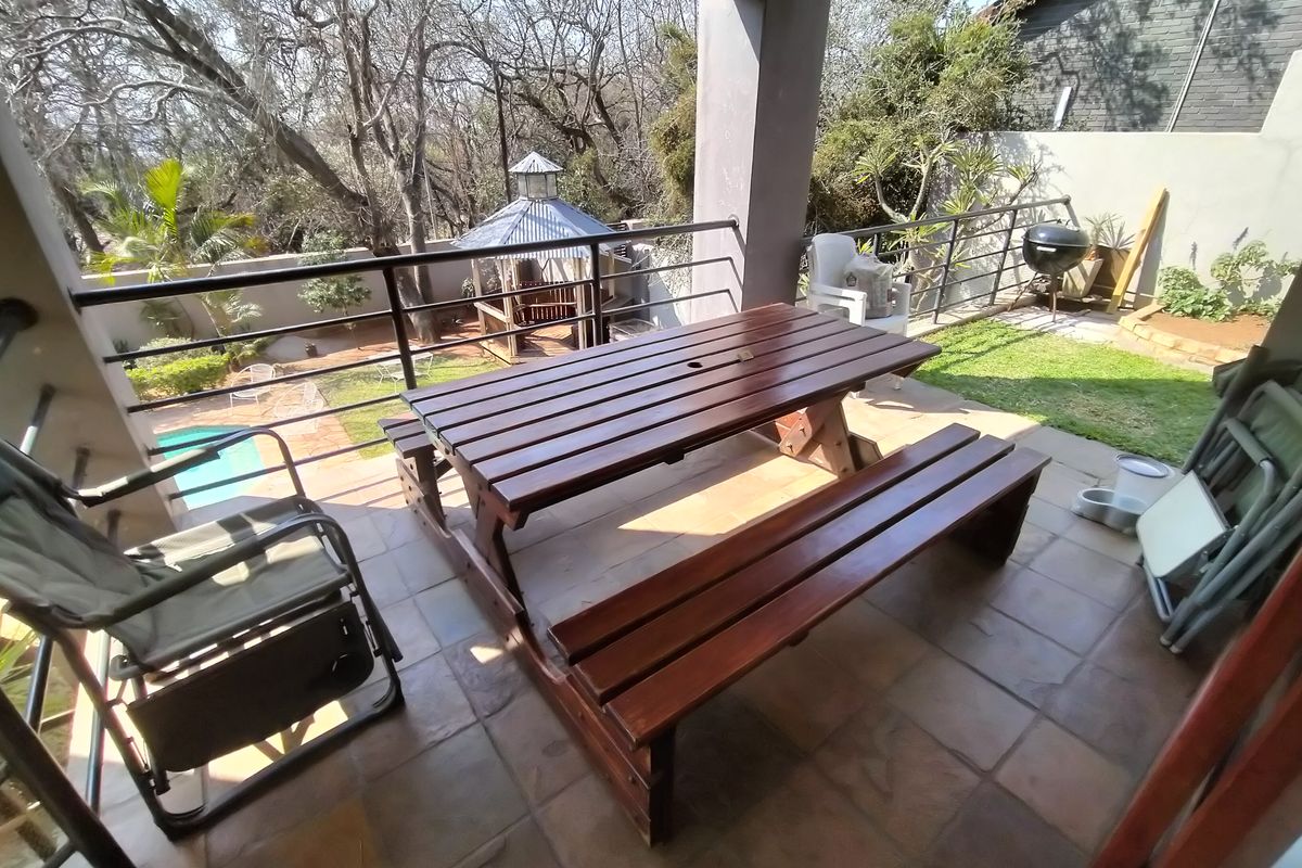 Modern living at its finest in the backdrop of the majestic Magalies in Pretoria North - Photo 3