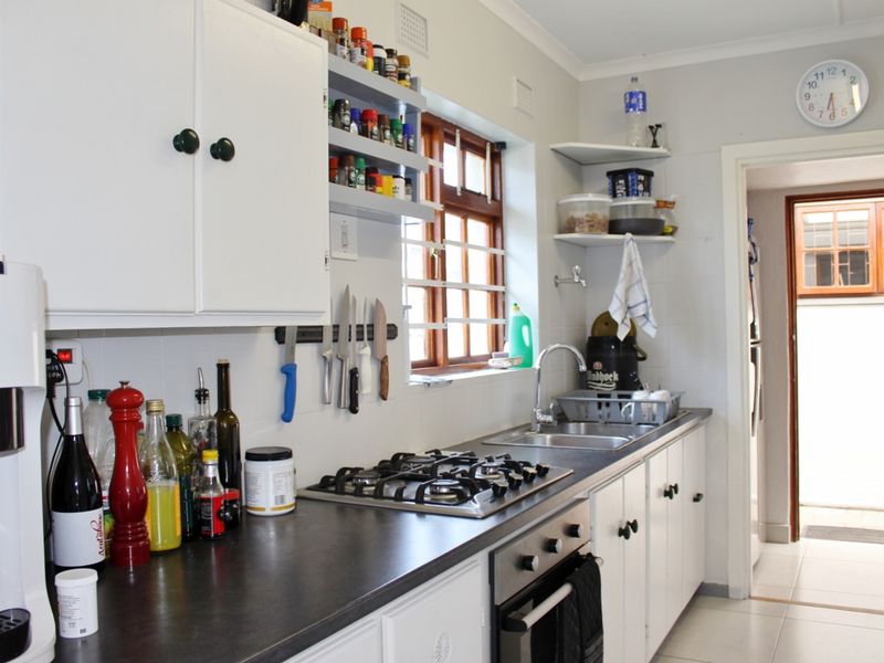 Charming Two Bedroom Home Close to Town in Port Alfred - Photo 10