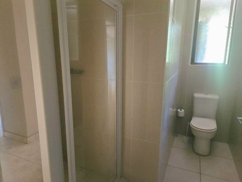 Spacious flat perfect for first time home buyers!!!! - Photo 7