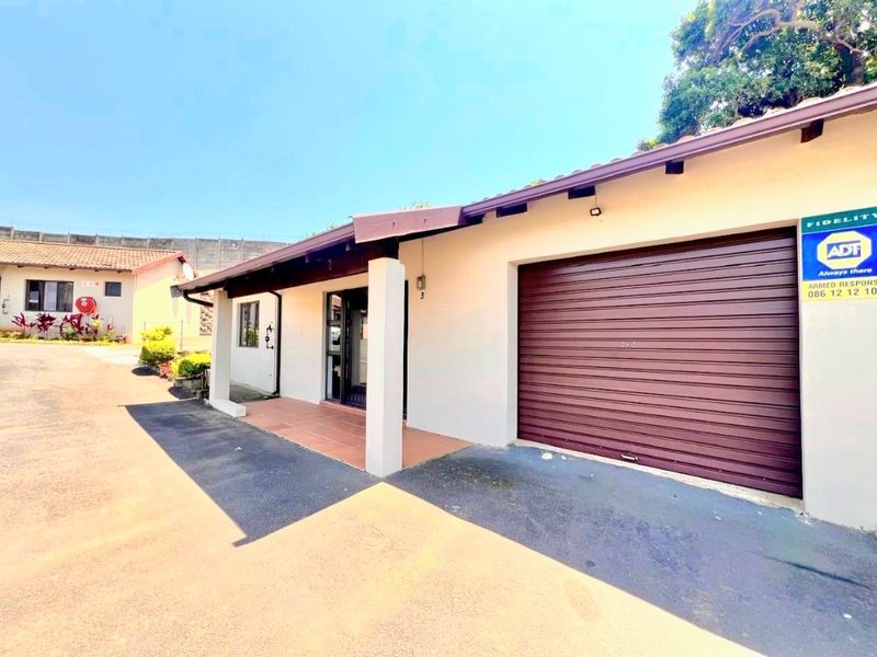 Modern Living Near the Coast!! - Photo 10