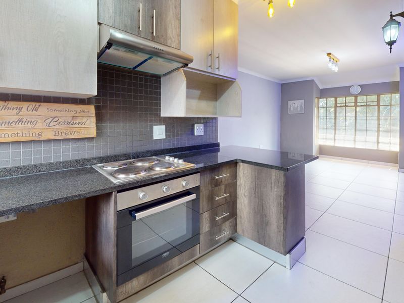 Step into comfort and convenience. - Photo 3