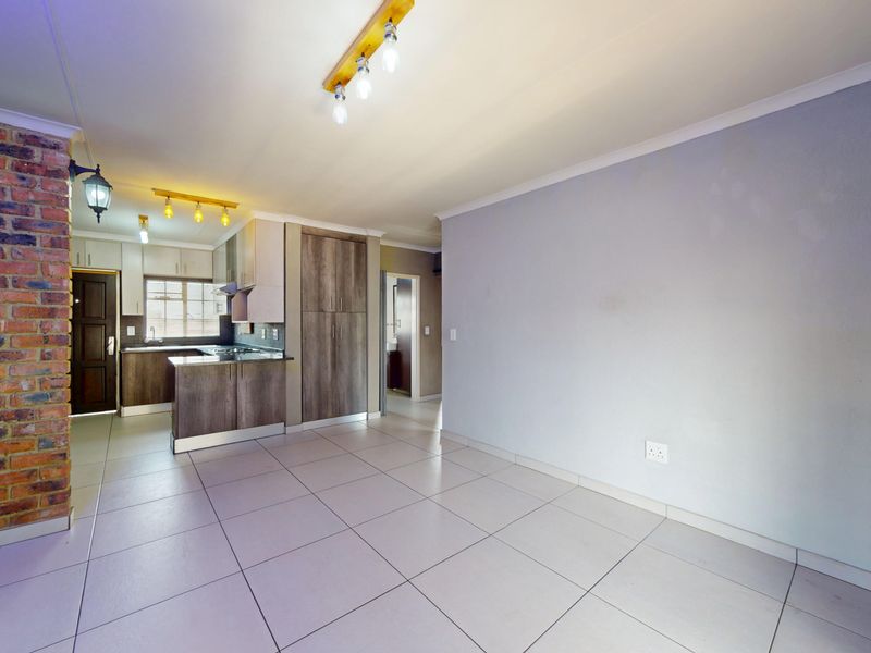 Step into comfort and convenience. - Photo 5