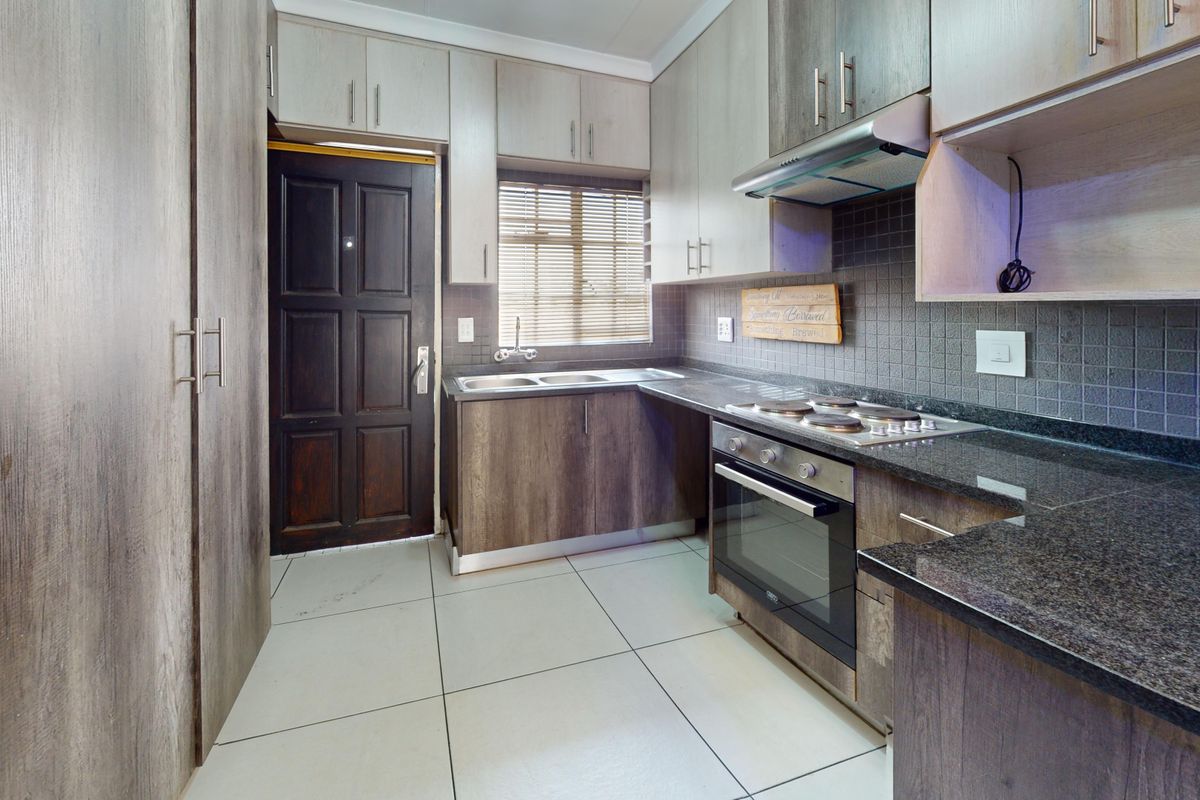 Step into comfort and convenience. - Photo 2