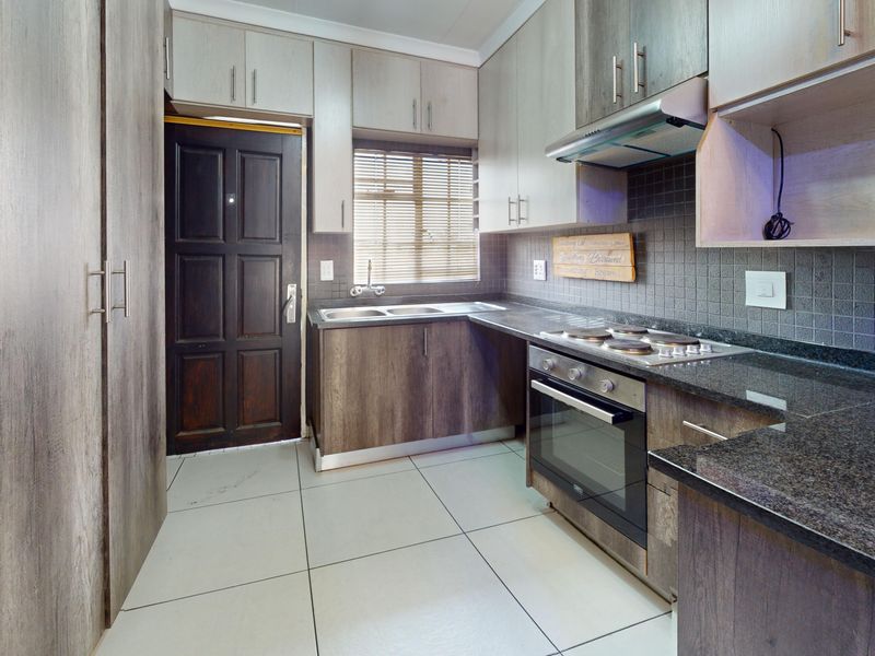 Step into comfort and convenience. - Photo 2