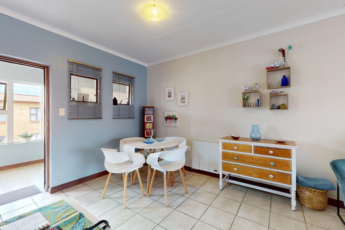 2nd floor Unit - Photo 3