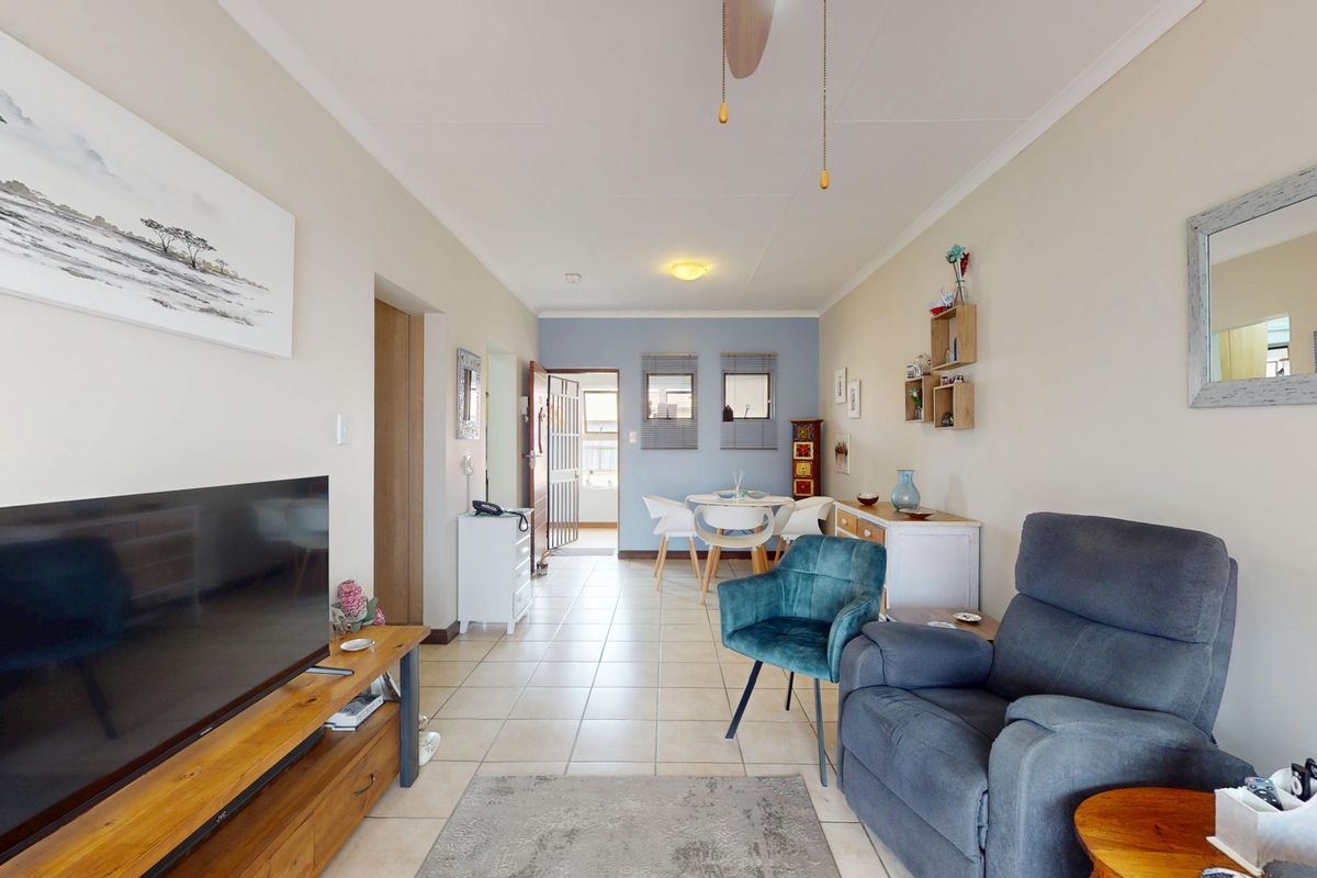 2nd floor Unit - Photo 4