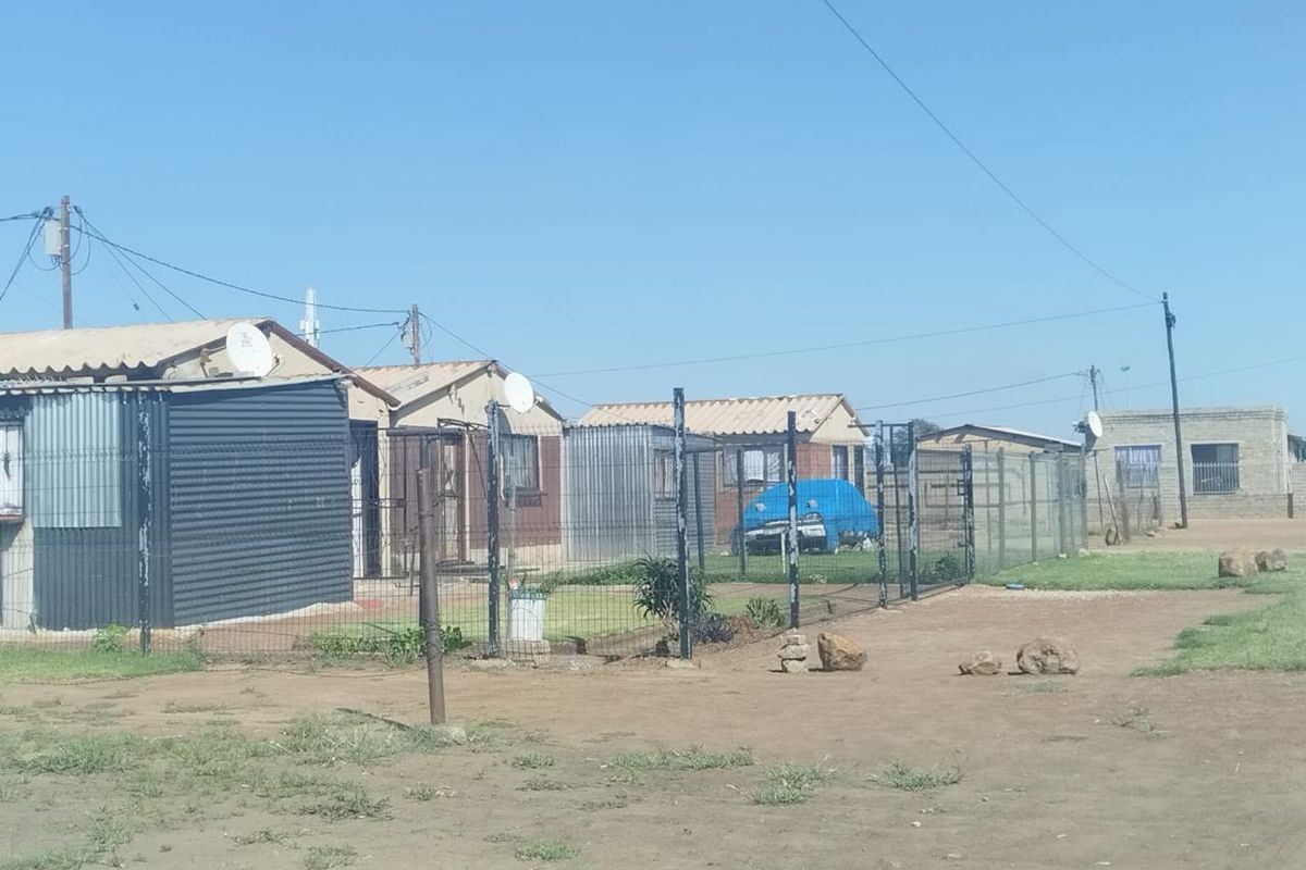 Sole and Exclusive Mandate - Photo 5