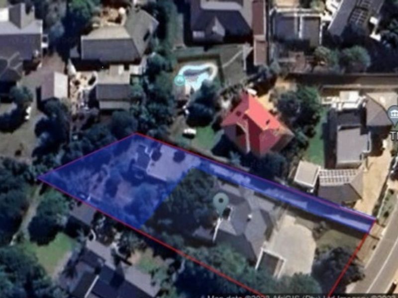 Rare 1 200m2 Walled Stand in Prime Linkside Location - Photo 2