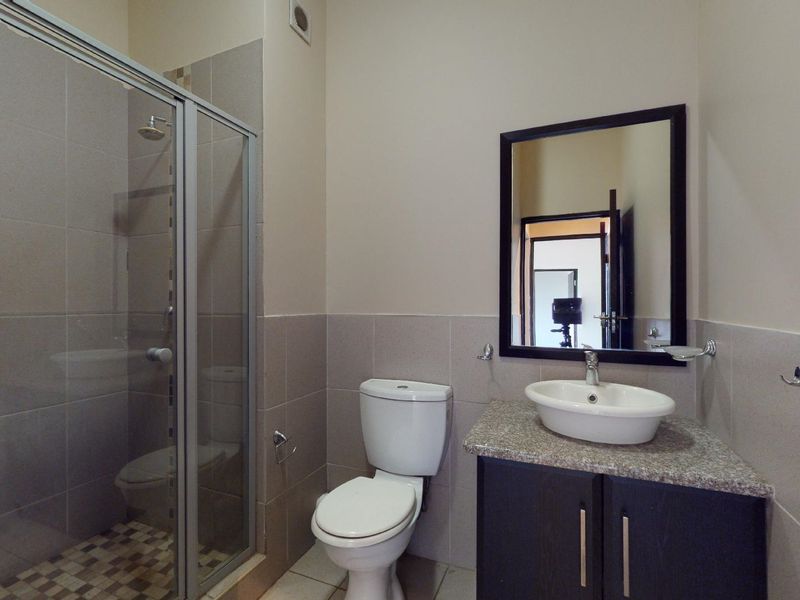 Apartment For Sale In Potchefstroom - Photo 8