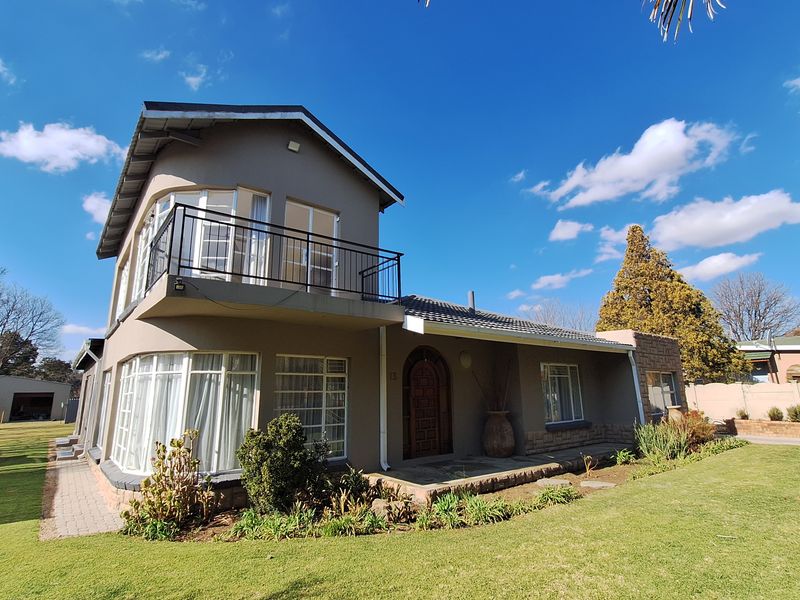 Perfect House and flat for sale - Photo 2