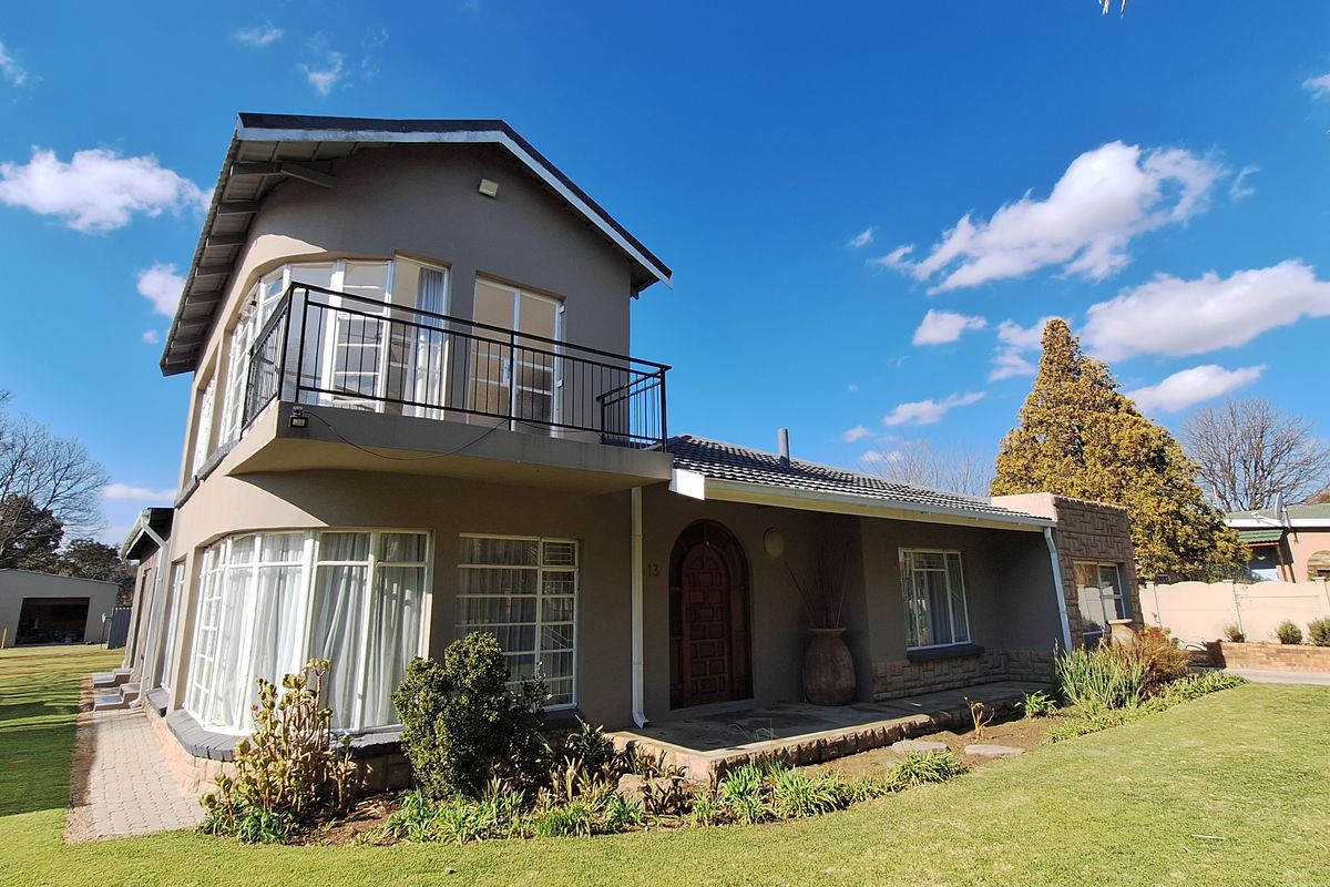 Perfect House and flat for sale - Photo 2