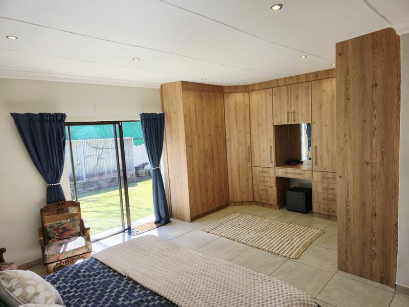 Perfect House and flat for sale - Photo 5