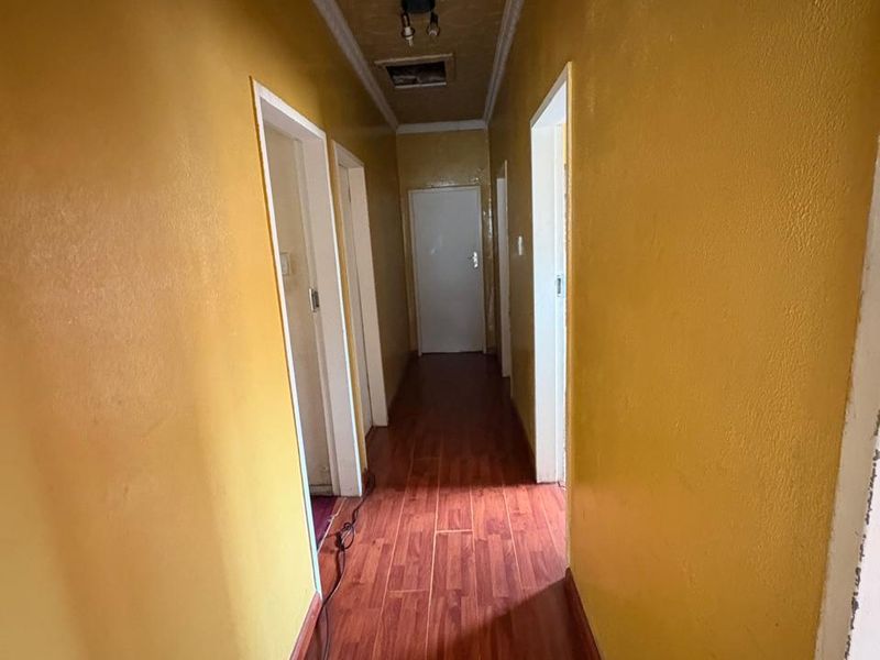 House for sale close to CBD \ Inverstors - Photo 4