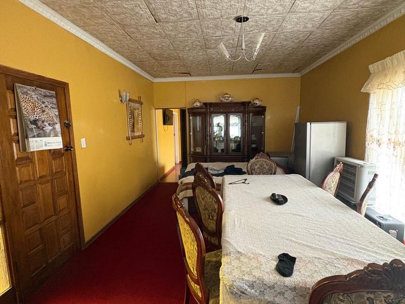 House for sale close to CBD \ Inverstors - Photo 9