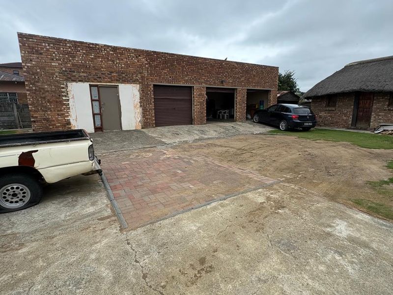 House for sale close to CBD \ Inverstors - Photo 8