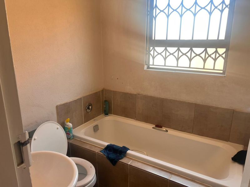 Charming 2-bedrooms house for sale with spacious garden in a quiet neighbourhood - Photo 10