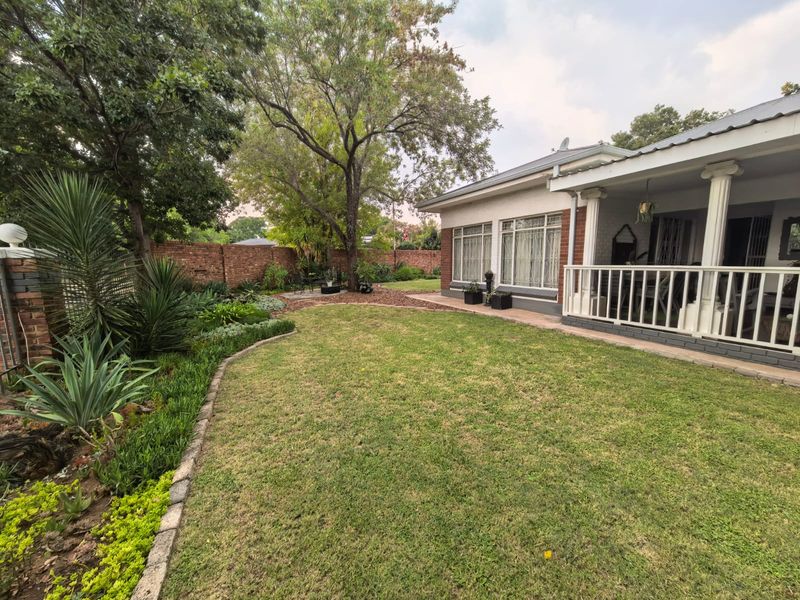 Gorgeous home on the market in Parys - Photo 4