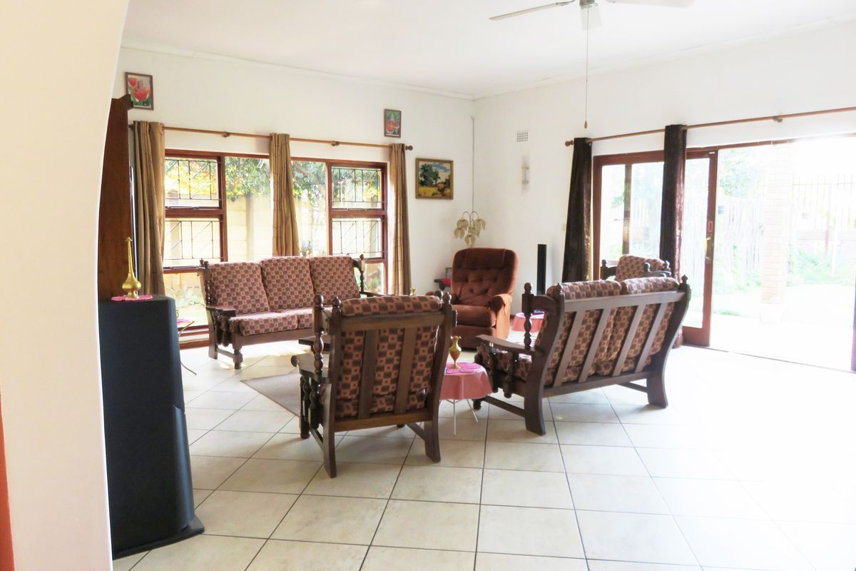 Low Maintenance, High Value Home in Deneysville, Vaal Dam - Photo 4