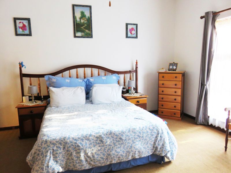 Low Maintenance, High Value Home in Deneysville, Vaal Dam - Photo 9