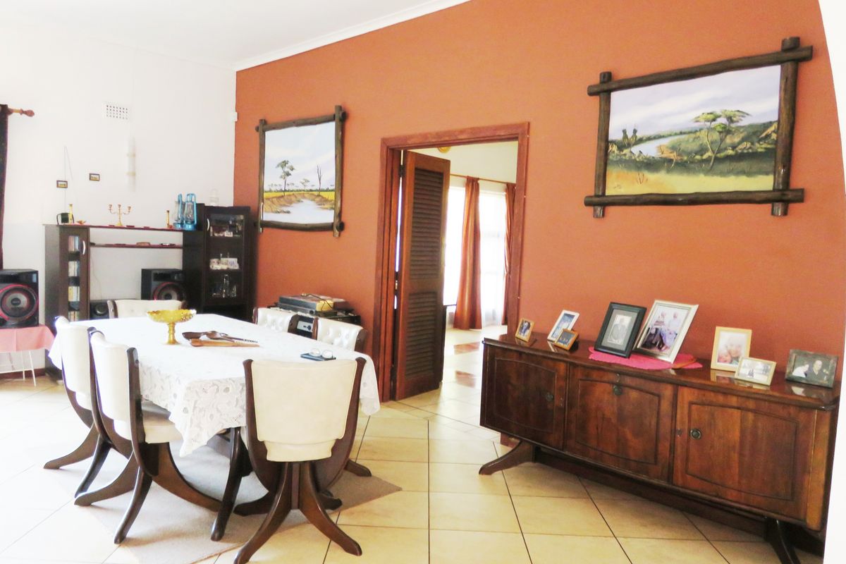 Low Maintenance, High Value Home in Deneysville, Vaal Dam - Photo 3