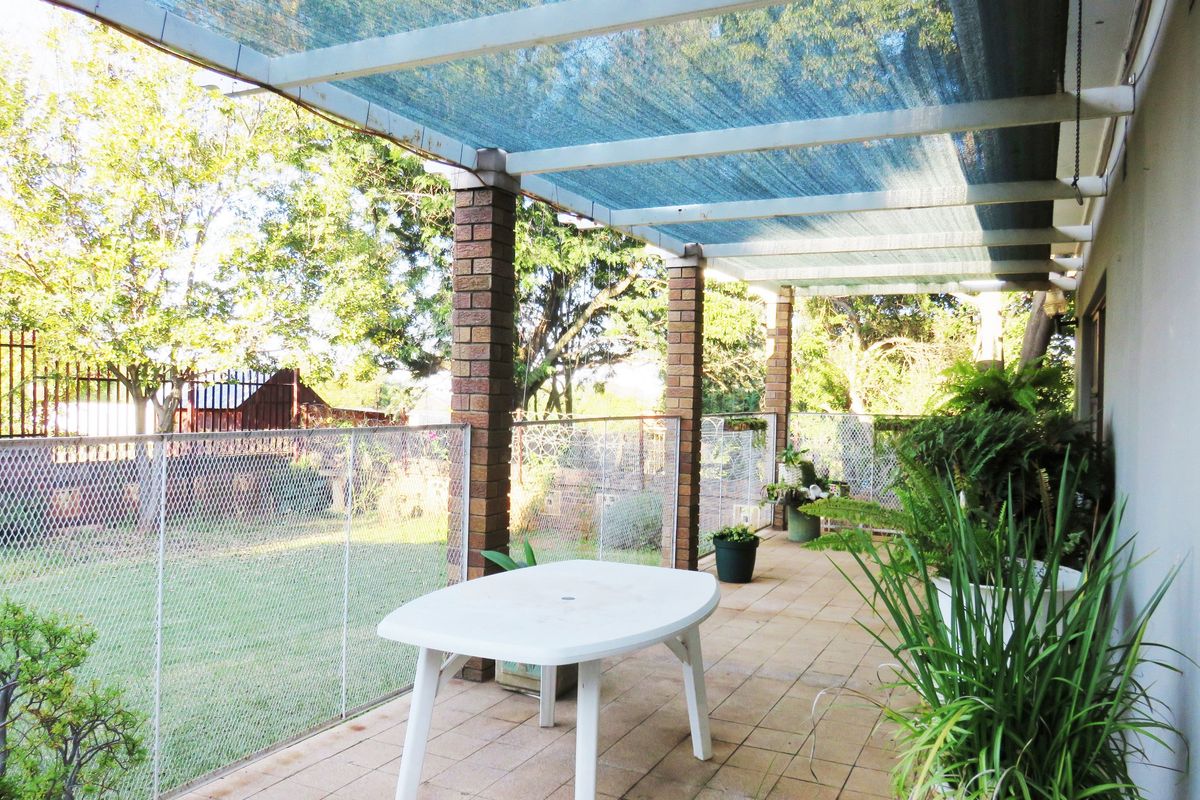 Low Maintenance, High Value Home in Deneysville, Vaal Dam - Photo 2