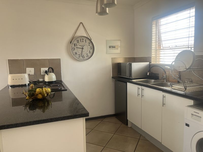Spacious 2-bedroom apartment in Albertsdal, Alberton - Photo 5