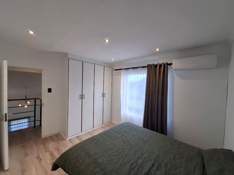 "Experience Refined Living in Arboretum with this ultra‐modern, 2‐Bedroom Duplex! - Photo 10