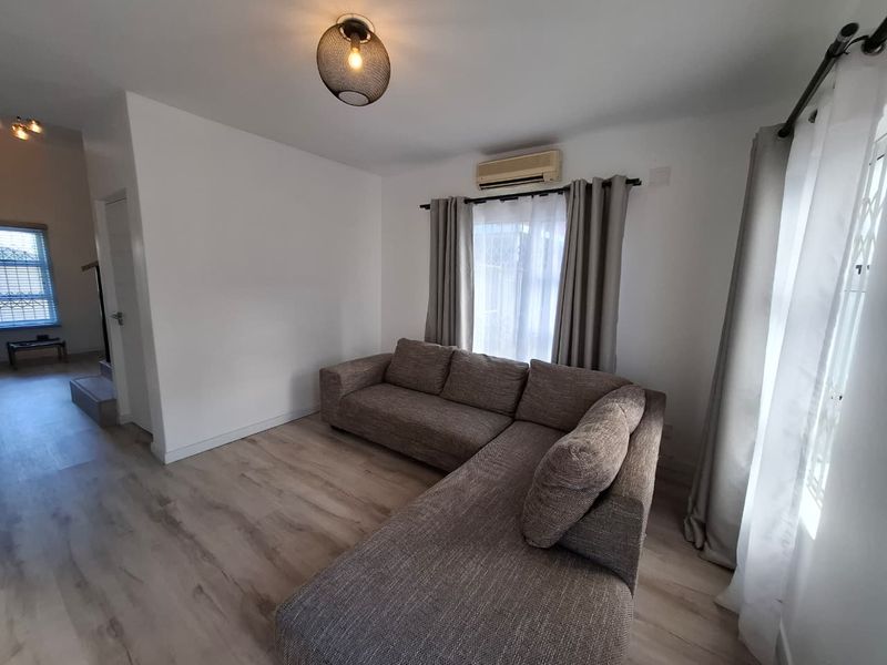 "Experience Refined Living in Arboretum with this ultra‐modern, 2‐Bedroom Duplex! - Photo 8