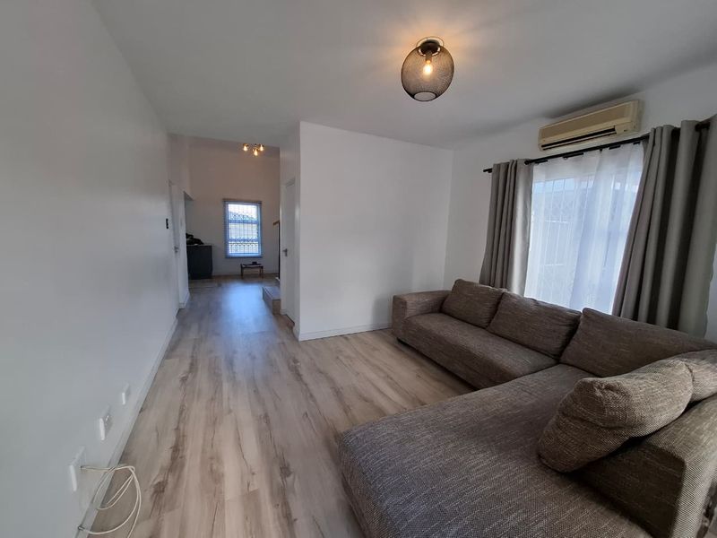 "Experience Refined Living in Arboretum with this ultra‐modern, 2‐Bedroom Duplex! - Photo 7