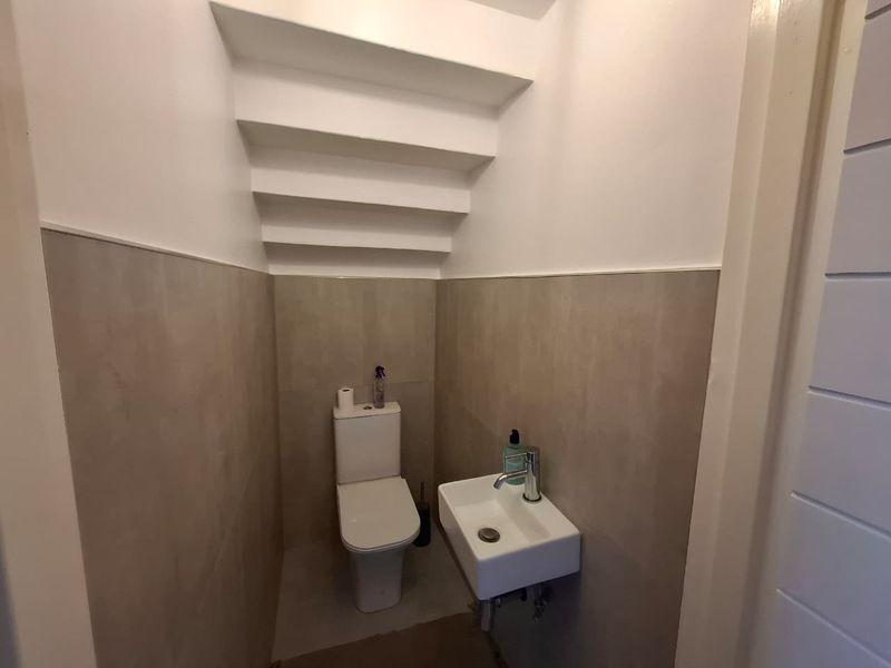 "Experience Refined Living in Arboretum with this ultra‐modern, 2‐Bedroom Duplex! - Photo 6