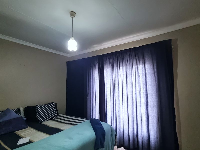 Koster – Country Living at Its Best - Photo 10