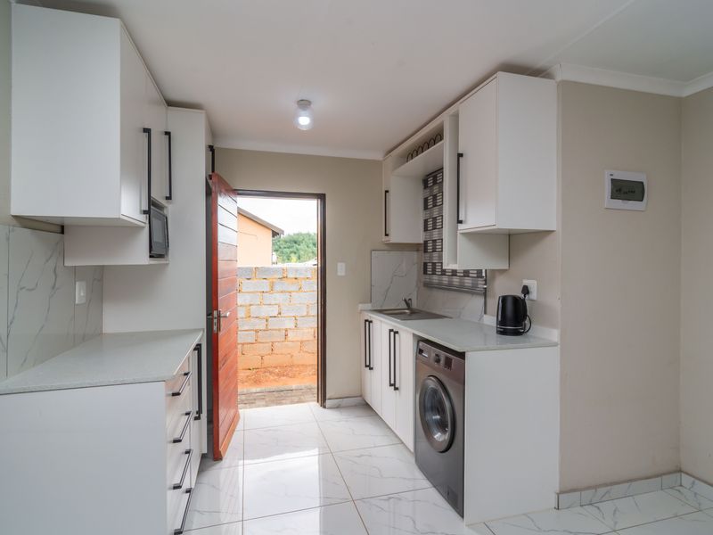 Modern Living in Wilfordon Ext 11 – Prime Location with Real Value - Photo 7